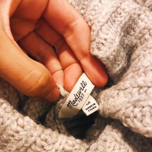 Madewell turtleneck - Picture 4 of 7